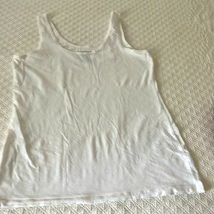Basic white cotton tank, sized XL (15-17)